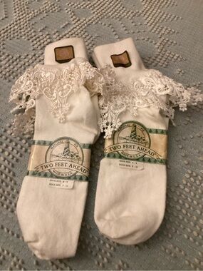 Heirloom Anklets 2pr